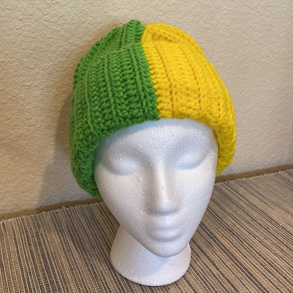 Handmade Crochet Beanie - Picture 4 of 7